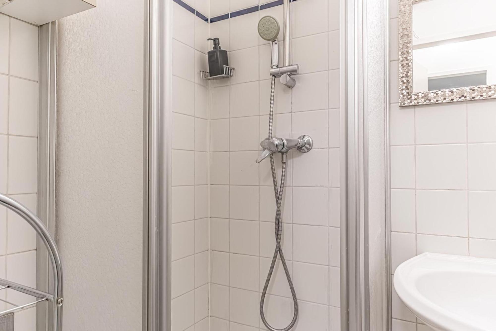 Lovely 2Br Apartment - Ideal For Long Stays Відень Екстер'єр фото