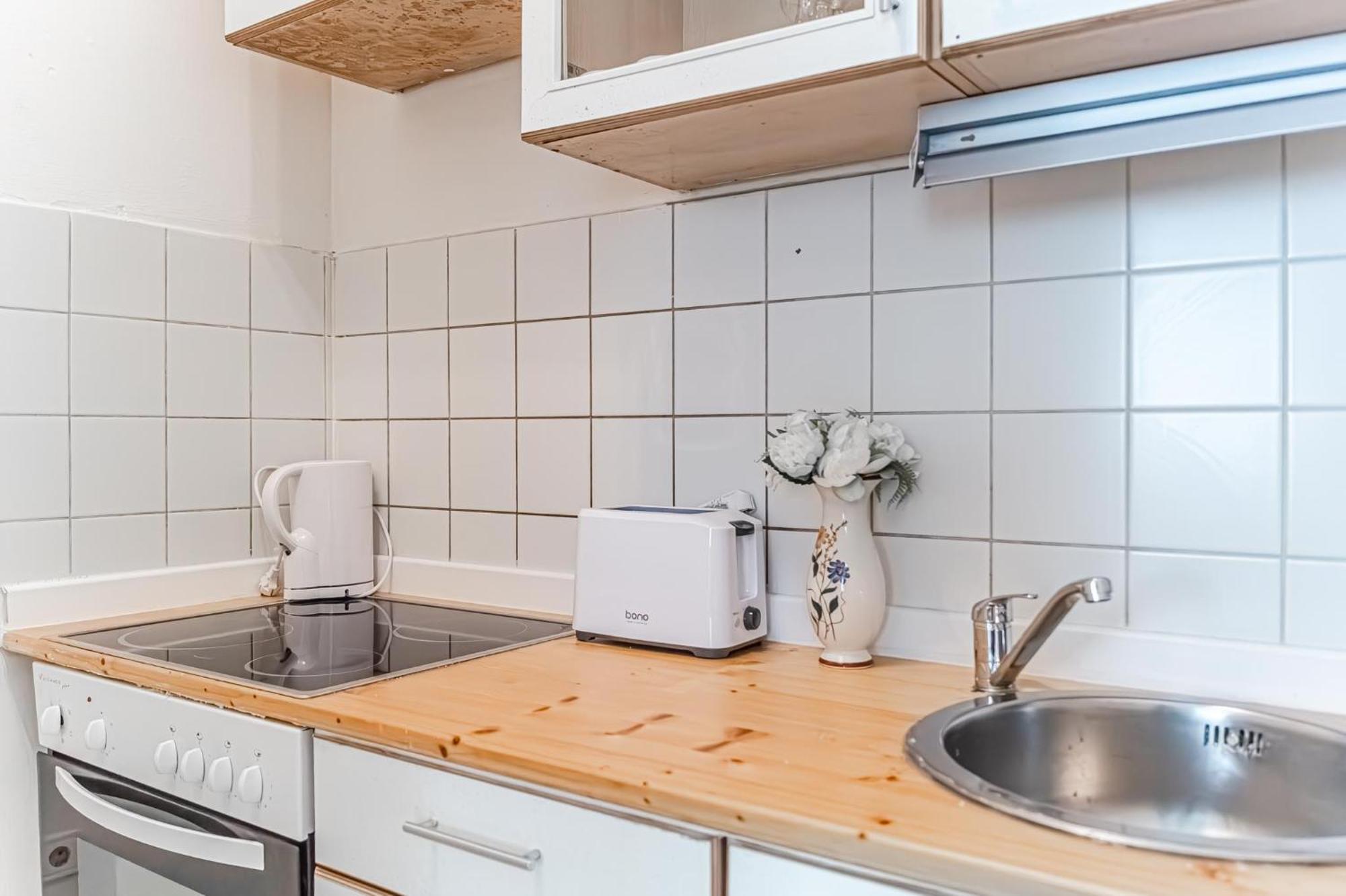Lovely 2Br Apartment - Ideal For Long Stays Відень Екстер'єр фото